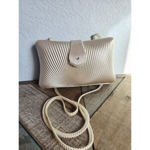 Vintage Carlo Fellini Ivory Evening Bag Clutch Satin Shoulder Gold Closure‎
